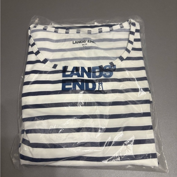 NWT Lands' End Women's Long Sleeve Navy and White Rash Guard - Picture 7 of 8